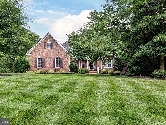 3rd image of 3209 Oak Branch Ln