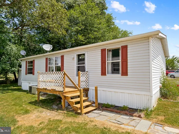 116 Dawn St #22, Quarryville, PA 17566