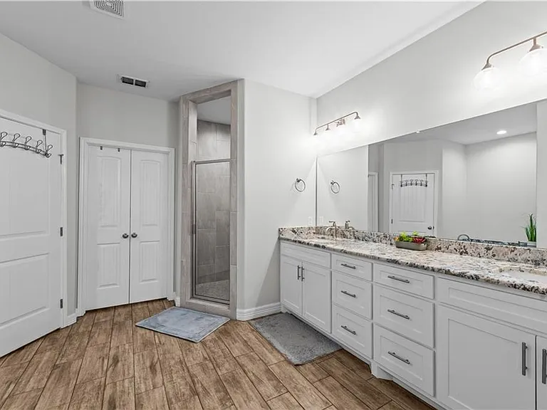 3302 Hadi Dr — Photo 16