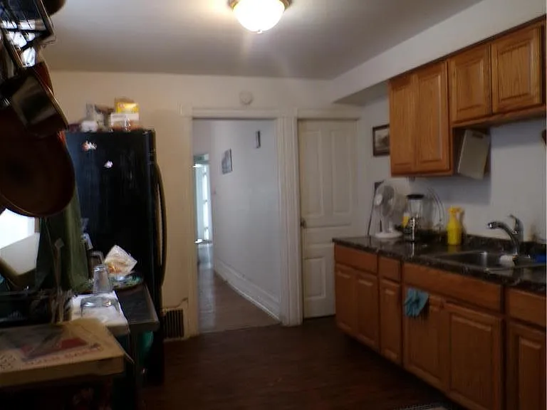 111 Ridge Ave — Photo 4