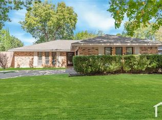 1661 Juniper Ln, Lewisville, TX 75077