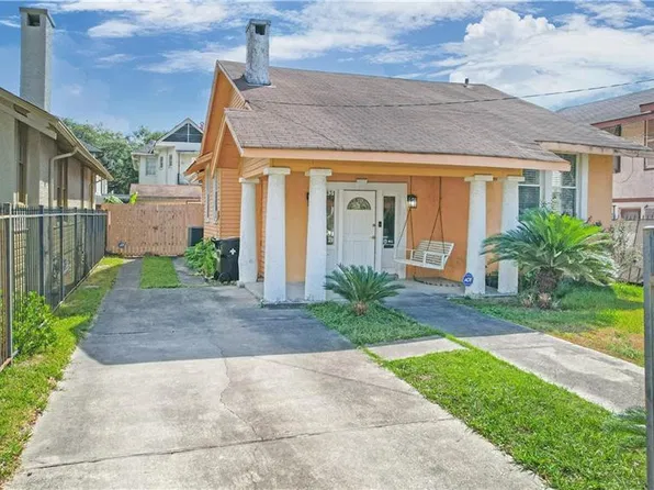 2831 Calhoun St, New Orleans, LA 70118