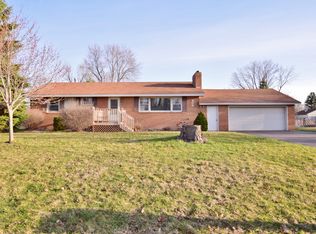 908 Sunkist Pkwy N, Brooklyn Park, MN 55444
