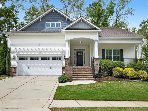 521 Culmore Dr, Fuquay Varina, NC 27526