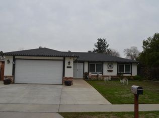 5846 E Lansing Way, Fresno, CA 93727