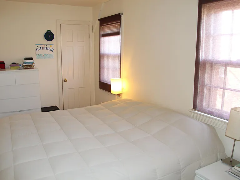 4612 Butterworth Pl NW — Photo 10
