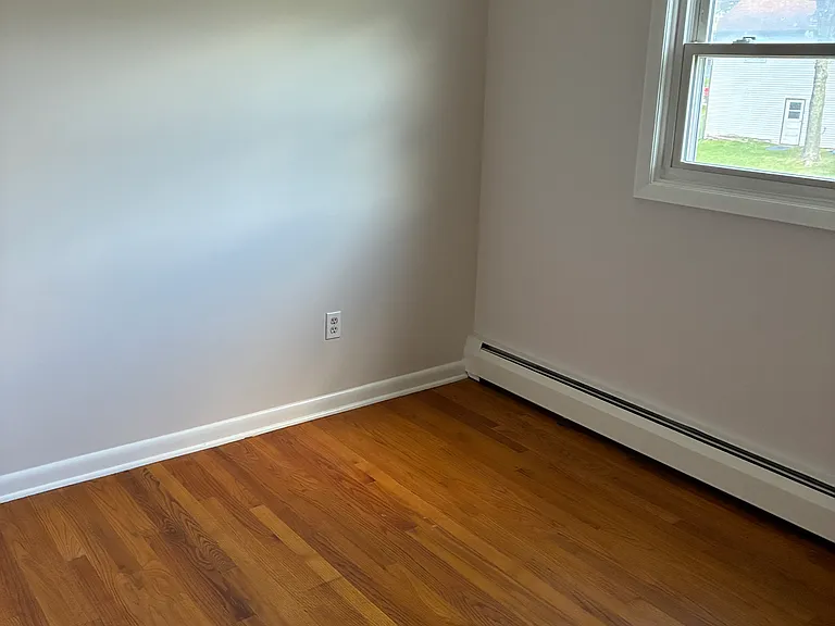 61 Phillips Rd — Photo 17