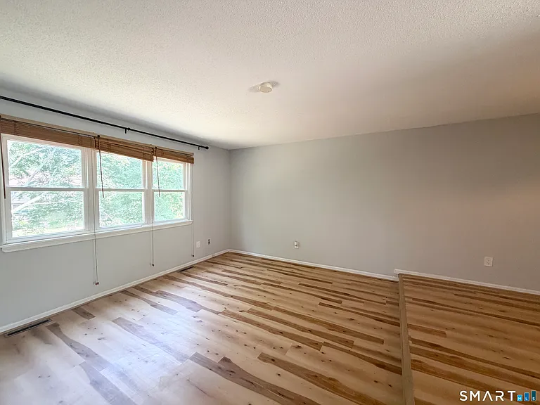142 E Gate Ln #142 — Photo 15