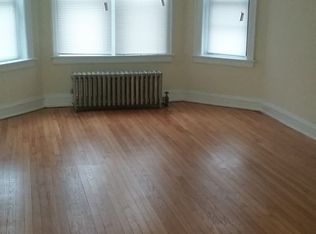 8001 S Dobson Ave APT 3, Chicago, IL 60619