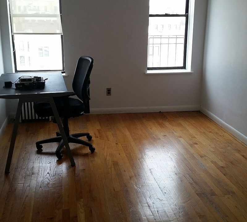 2nd image of 3080 32nd St APT 11