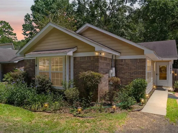 1807 Spring Brook Ct, Mobile, AL 36609