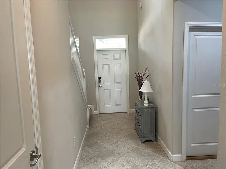 1596 Ludington Ave — Photo 19