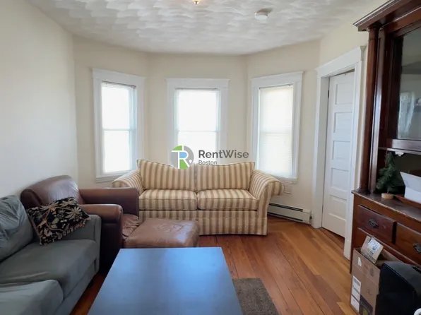 288 Boston Ave, Medford, MA