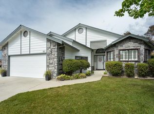 661 Whitney Ct, Vacaville, CA 95687