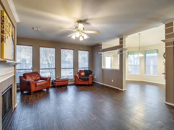 4th image of 1615 Branchview Ct