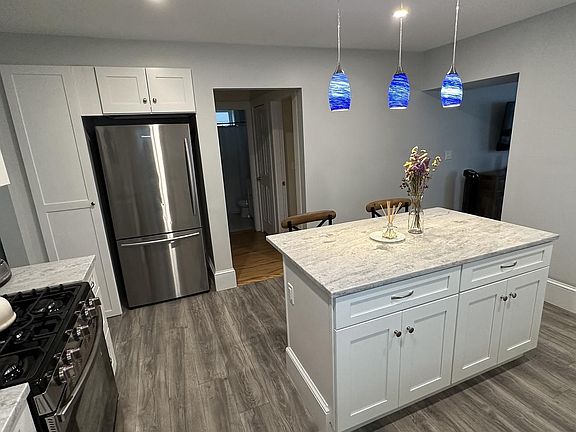 Eat in Kitchen