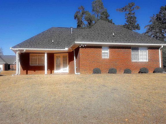 3rd image of 205 Orangepark Dr