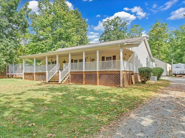 5642 Altice Rd, Moneta, VA 24121