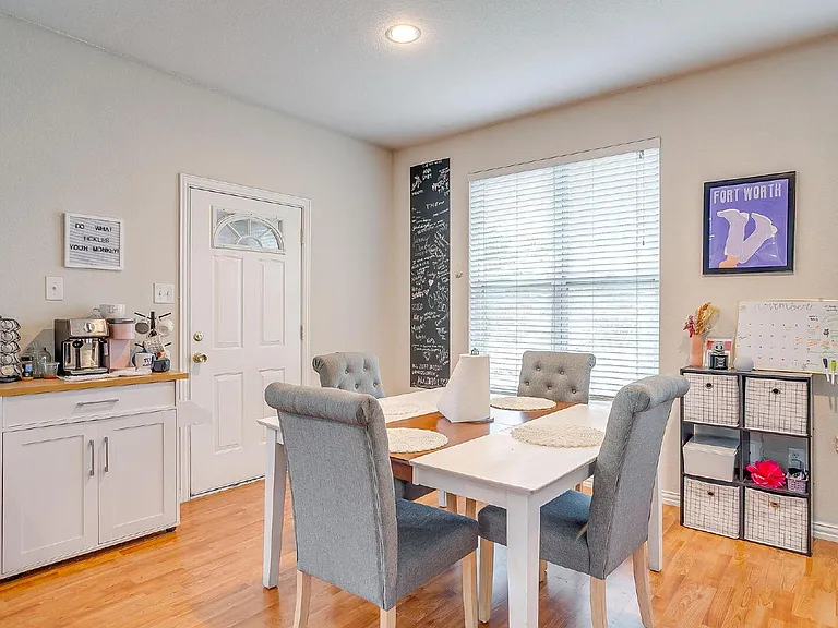 2700 McCart Ave — Photo 8