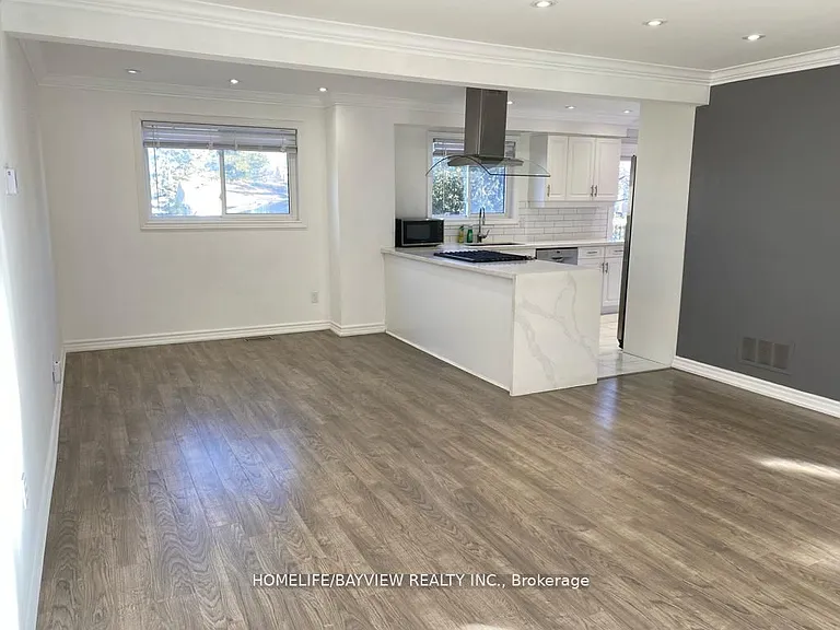 70 Beswick Dr — Photo 2