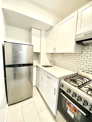 Rented by Compass | media 14