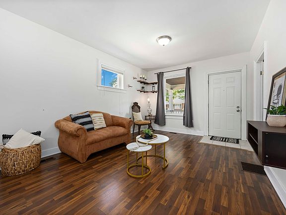 4th image of 133 Penrose St