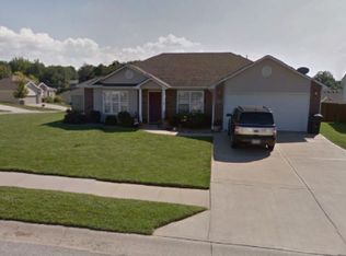 706 Iron Horse Dr, Warrensburg, MO 64093