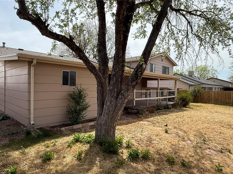 13521 Sheridan Blvd — Photo 4