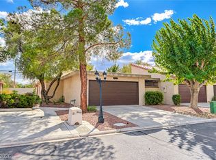2451 Domingo St, Las Vegas, NV 89121