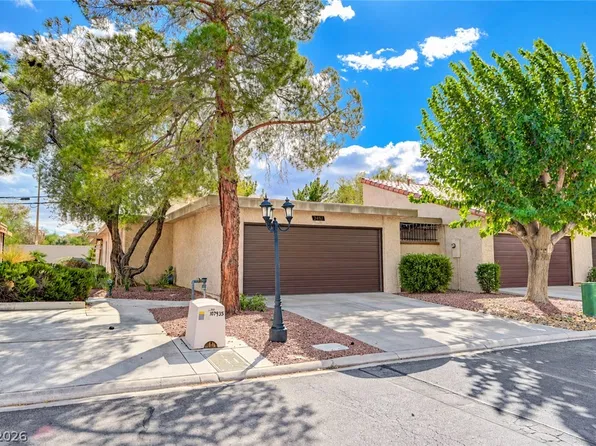 2451 Domingo St, Las Vegas, NV 89121