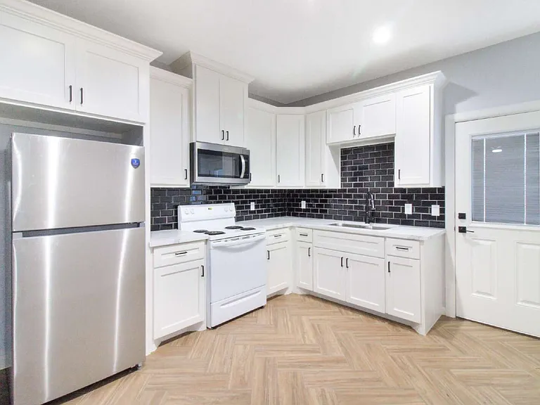 3307 Aurora Ln #A — Photo 5