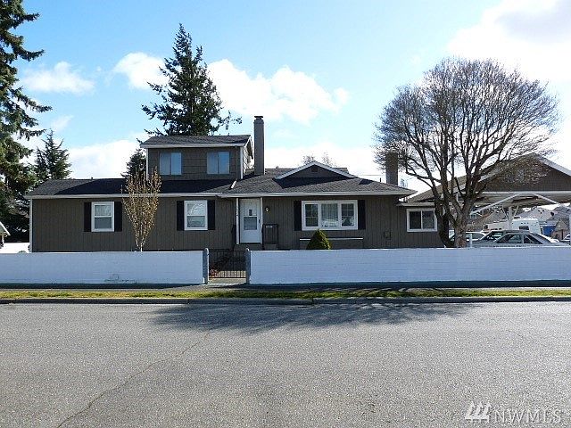 1st image of 1014 Rainier Ave