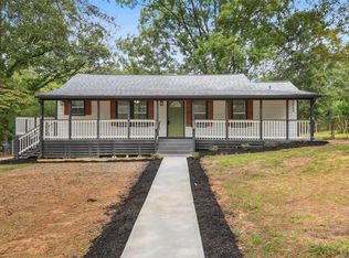 5864 Ridge Dr SE, Mableton, GA 30126