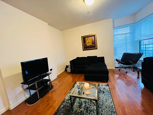 Rented by Highline Residential | media 2