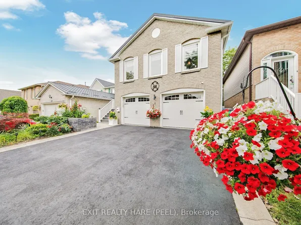 48 Nanport St, Brampton, ON L6S 4A3