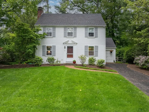 45 Mayo Rd, Wellesley, MA 02482