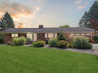 4567 Valentine Rd, Whitmore Lake, MI 48189