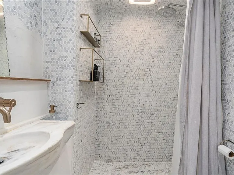 36 Kay St #3 — Photo 15