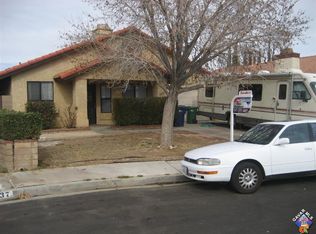 3541 Avocado Ln, Palmdale, CA 93550