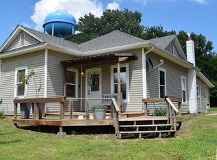 410 N Oak St, Cole Camp, MO 65325