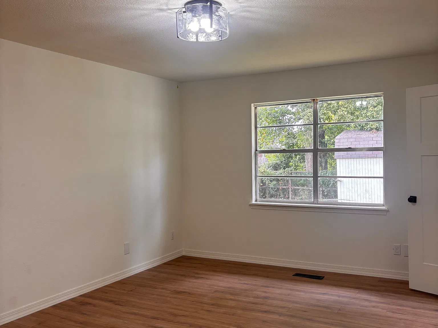 3 bed, 1767 sqft, $2,195 — Photo 4