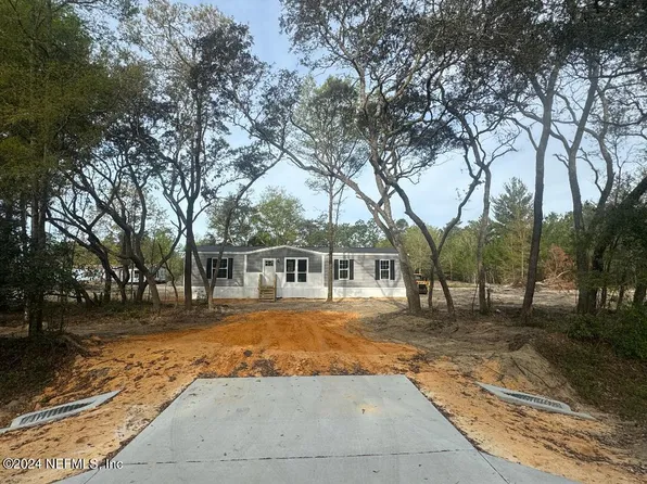 205 DAWN Avenue, Interlachen, FL 32148