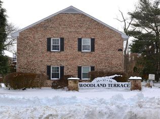 37 Woodway Rd APT B5, Stamford, CT 06907