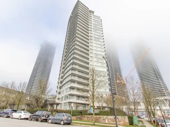 2289 Yukon Cres #1608, Burnaby, BC V5C 0B2