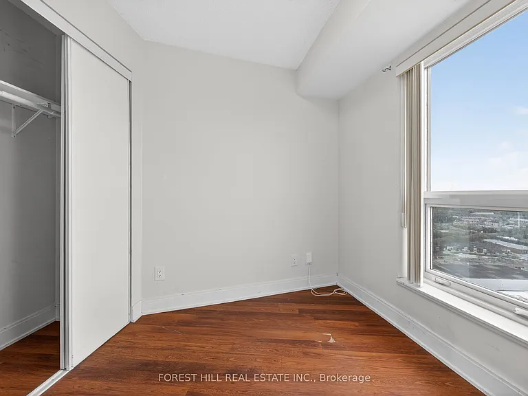 135 Village Green Sq #3125 — Photo 22