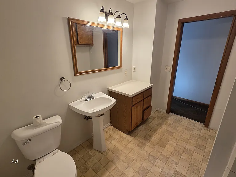 188 Waldorf Dr — Photo 5