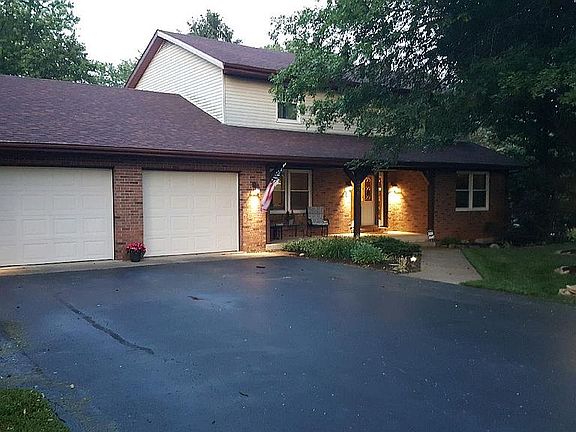 3rd image of 200 Marion Dr
