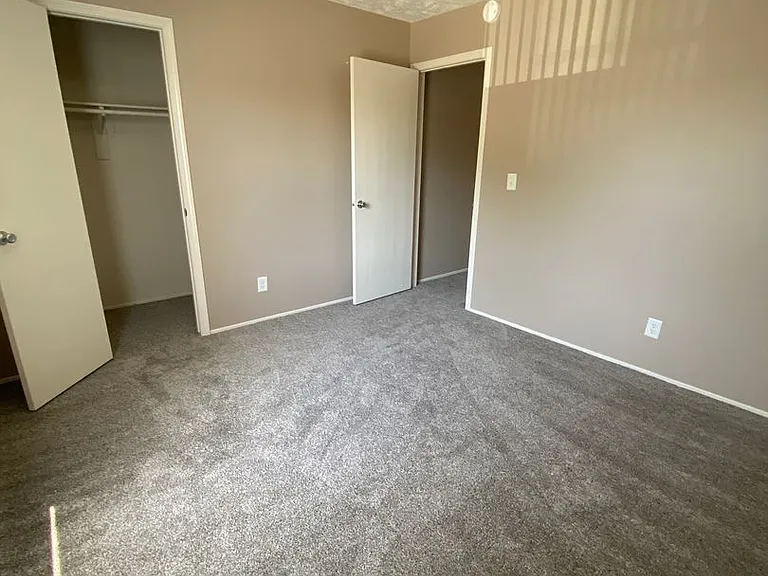 Southdale Square Apartments — Photo 144