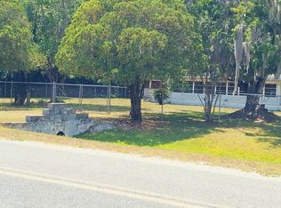 387 Crescent Lake Shore Dr, Crescent City, FL 32112