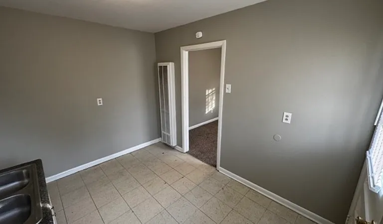 832 Whitford Pl — Photo 10